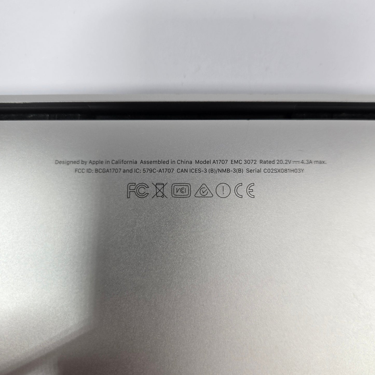 Broken 2016 Apple MacBook Pro 15" i7 2.9GHz 16GB RAM 500GB A1701 Bad Battery