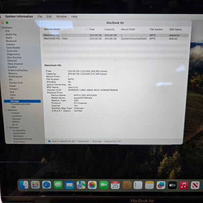 2019 Apple MacBook Air 13.3" i5 1.6GHz 8GB RAM 256GB SSD Gold A1932